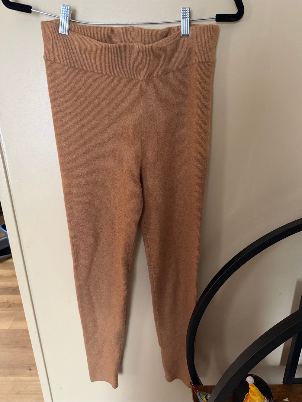 GAP Ribbed Waist Knit Leggings in Camel